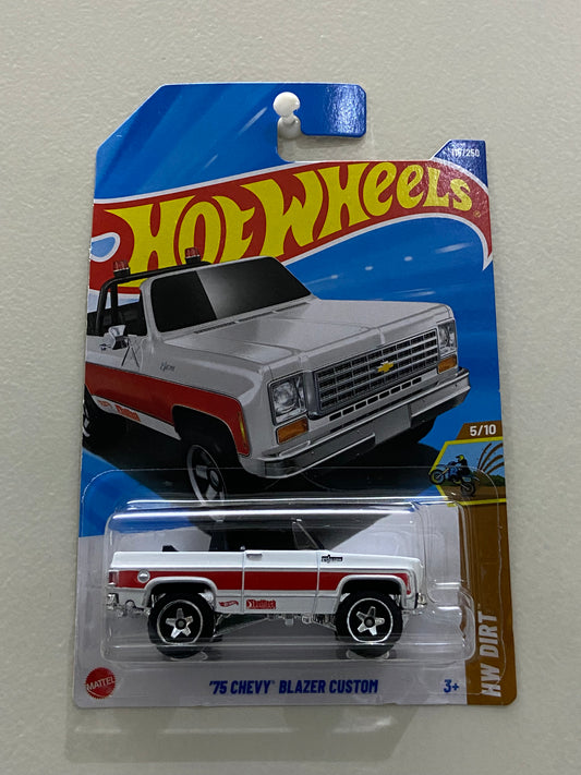 Hot Wheels 75 Chevy Blazer Custom