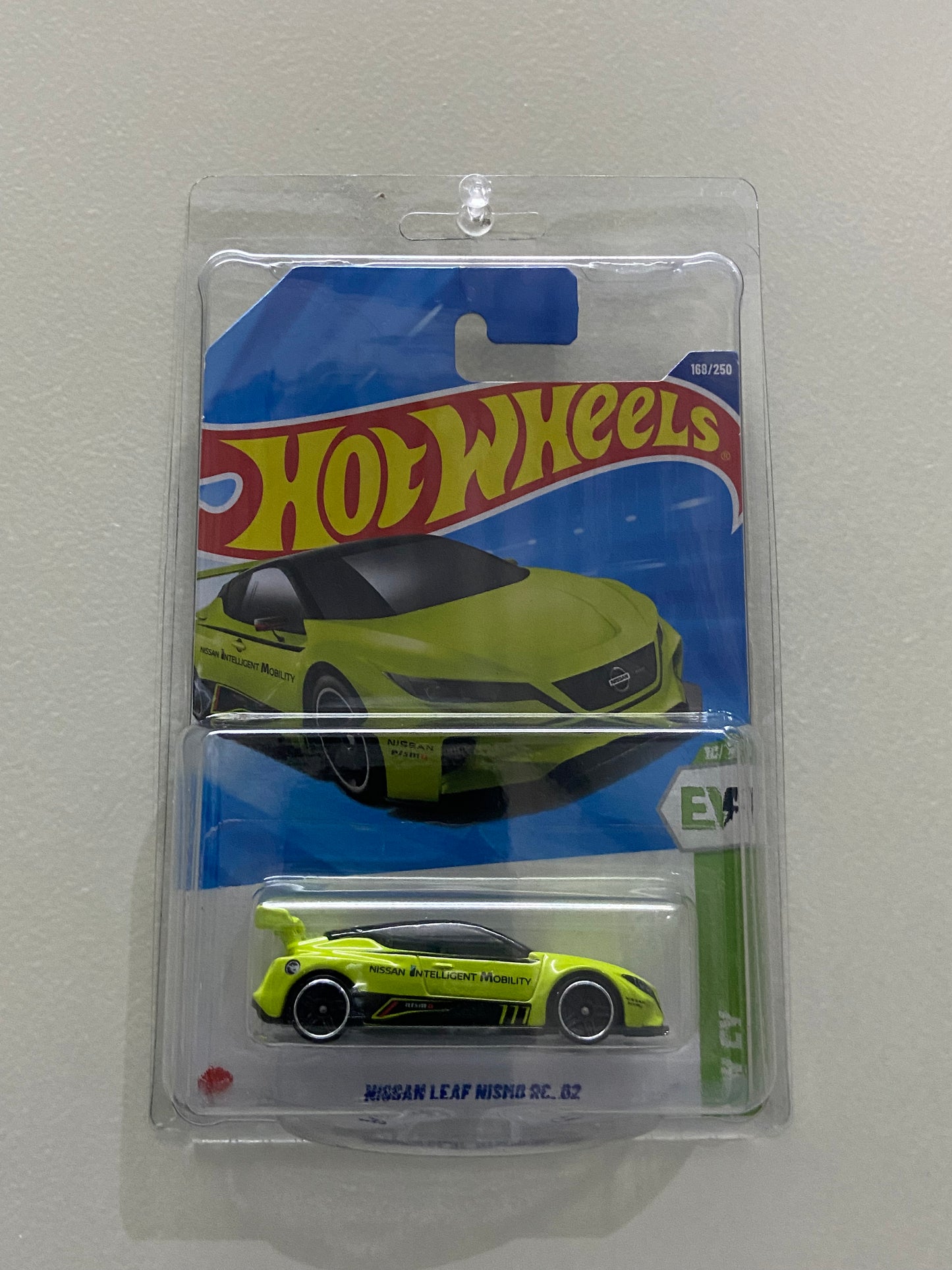 Hot Wheels Nissan Leaf Nismo RC_02 (Treasure Hunt)
